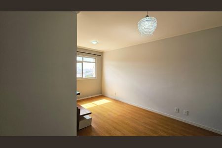 Sala de apartamento para alugar com 2 quartos, 58m² em Jardim Shangai, Jundiaí