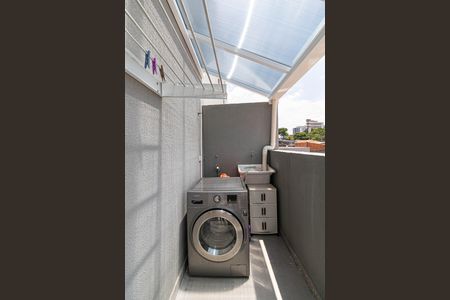 Apartamento para alugar com 43m², 2 quartos e sem vagaVaranda e Área de Serviço 