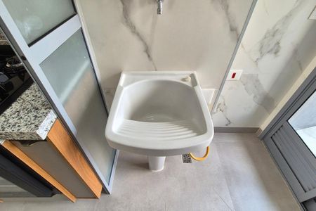 Apartamento para alugar com 57m², 2 quartos e 2 vagasDetalhe da Área de Serviço 