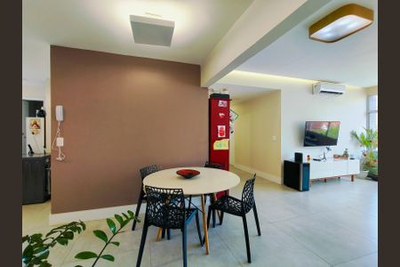 Sala de apartamento para alugar com 3 quartos, 112m² em Grajaú, Rio de Janeiro