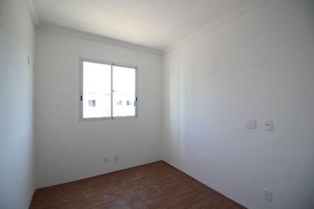 Quarto 1 de apartamento para alugar com 2 quartos, 42m² em Taquara, Rio de Janeiro