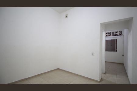 Quarto de kitnet/studio para alugar com 1 quarto, 25m² em Jardim Piracuama, São Paulo