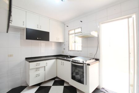 Casa de condomínio para alugar com 65m², 2 quartos e 1 vagaCozinha - Armários