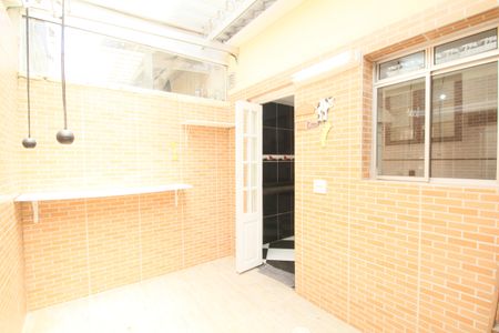 Casa de condomínio para alugar com 65m², 2 quartos e 1 vagaÁrea de Serviço