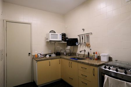 Apartamento à venda com 110m², 3 quartos e 2 vagasCozinha