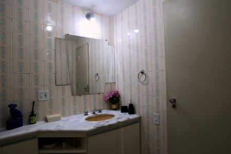 Apartamento à venda com 110m², 3 quartos e 2 vagasBanheiro