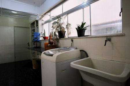 Apartamento à venda com 110m², 3 quartos e 2 vagasÁrea de Serviço