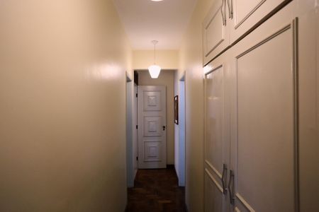 Apartamento à venda com 110m², 3 quartos e 2 vagasCorredor