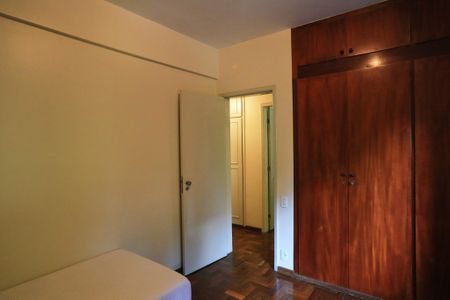 Apartamento à venda com 110m², 3 quartos e 2 vagasQuarto