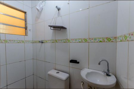 Casa para alugar com 45m², 2 quartos e sem vagaBanheiro