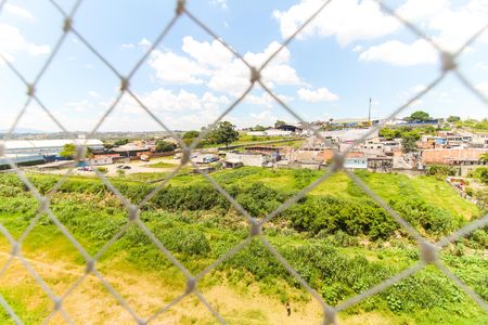Vista do Quarto 1 de apartamento para alugar com 2 quartos, 41m² em Jardim das Oliveiras, Itaquaquecetuba