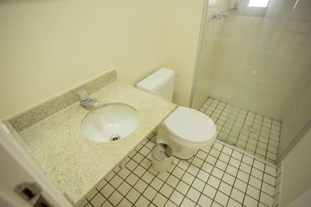 Apartamento para alugar com 68m², 2 quartos e 1 vaga Apartamento para alugar com 68m², 2 quartos e 1 vagaBANHEIRO