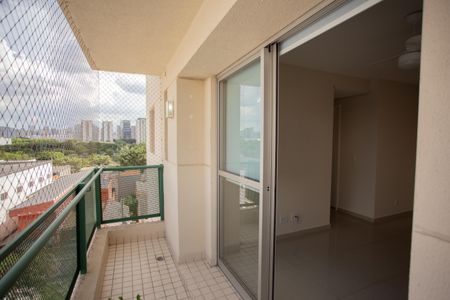 Apartamento para alugar com 68m², 2 quartos e 1 vaga Apartamento para alugar com 68m², 2 quartos e 1 vagaVARANDA DA SALA