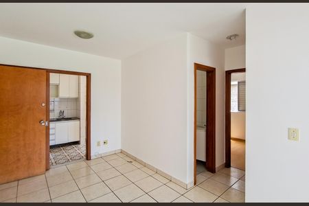 Sala de apartamento para alugar com 2 quartos, 80m² em Santo Antônio, Belo Horizonte