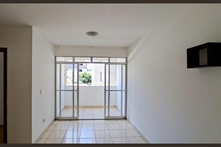 Sala de apartamento para alugar com 2 quartos, 80m² em Santo Antônio, Belo Horizonte