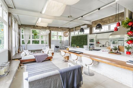 Sala de casa à venda com 7 quartos, 290m² em Vila Nova Conceição, São Paulo