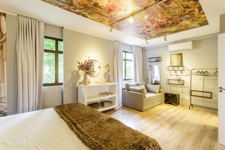 Casa à venda com 290m², 7 quartos e 7 vagasSuíte 4