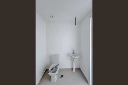 Banheiro de apartamento à venda com 1 quarto, 26m² em Penha de França, São Paulo