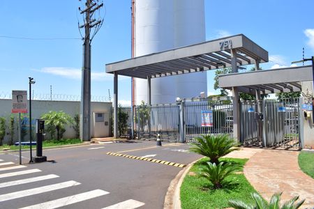 Fachada e portaria de apartamento para alugar com 2 quartos, 43m² em (l-10), Ribeirão Preto