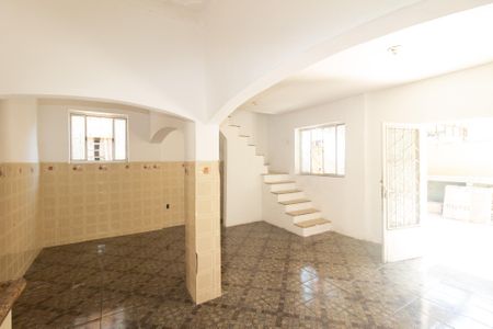 Casa para alugar com 150m², 2 quartos e 2 vagasCozinha