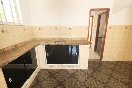 Casa para alugar com 150m², 2 quartos e 2 vagasCozinha