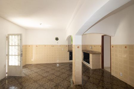 Casa para alugar com 150m², 2 quartos e 2 vagasCozinha