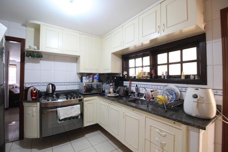 Casa de condomínio à venda com 250m², 4 quartos e 3 vagasCozinha