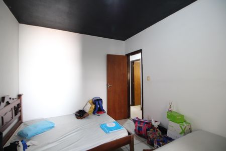 Casa de condomínio à venda com 250m², 4 quartos e 3 vagasQuarto 2