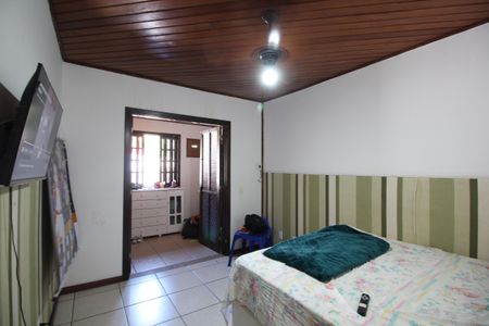 Casa de condomínio à venda com 250m², 4 quartos e 3 vagasQuarto 1