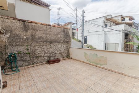 Casa à venda com 100m², 4 quartos e 1 vaga Casa à venda com 100m², 4 quartos e 1 vagaVaranda da Sala