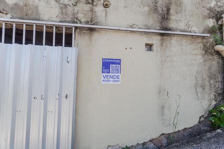 Casa à venda com 100m², 4 quartos e 1 vaga Casa à venda com 100m², 4 quartos e 1 vagaPlaquinha Instalada