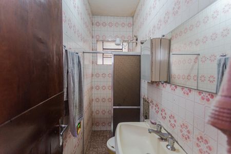 Casa à venda com 100m², 4 quartos e 1 vaga Casa à venda com 100m², 4 quartos e 1 vagaBanheiro Social 1