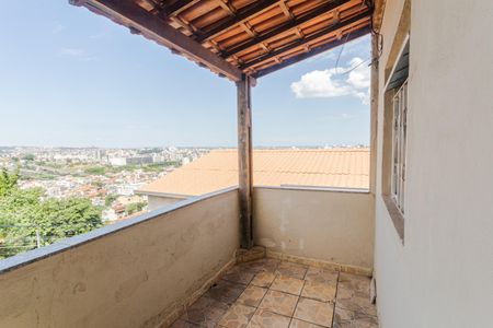 Casa à venda com 100m², 4 quartos e 1 vaga Casa à venda com 100m², 4 quartos e 1 vagaVaranda do Quarto 4 no 2° Andar