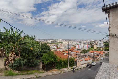 Casa à venda com 100m², 4 quartos e 1 vaga Casa à venda com 100m², 4 quartos e 1 vagaVista da Varanda da Sala