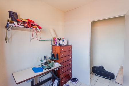 Casa à venda com 100m², 4 quartos e 1 vaga Casa à venda com 100m², 4 quartos e 1 vagaQuarto 3 no 2° Andar