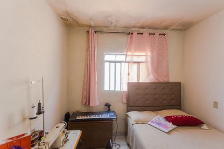 Casa à venda com 100m², 4 quartos e 1 vaga Casa à venda com 100m², 4 quartos e 1 vagaQuarto 2 no 2° Andar