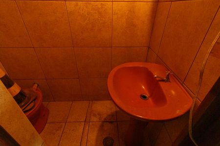 Casa à venda com 425m², 3 quartos e 15 vagas Casa à venda com 425m², 3 quartos e 15 vagasLavabo 3