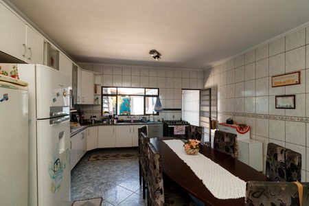 Casa à venda com 425m², 3 quartos e 15 vagas Casa à venda com 425m², 3 quartos e 15 vagasCozinha