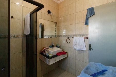 Casa à venda com 425m², 3 quartos e 15 vagas Casa à venda com 425m², 3 quartos e 15 vagasBanheiro da Suíte