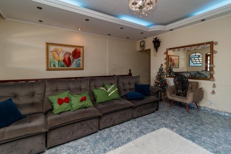 Casa à venda com 425m², 3 quartos e 15 vagas Casa à venda com 425m², 3 quartos e 15 vagasSala