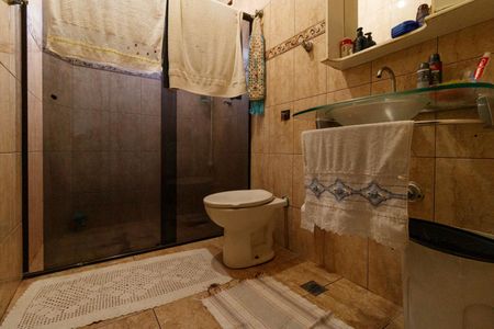 Casa à venda com 425m², 3 quartos e 15 vagas Casa à venda com 425m², 3 quartos e 15 vagasBanheiro