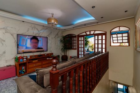 Casa à venda com 425m², 3 quartos e 15 vagas Casa à venda com 425m², 3 quartos e 15 vagasSala