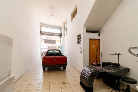 Casa à venda com 425m², 3 quartos e 15 vagas Casa à venda com 425m², 3 quartos e 15 vagasGaragem