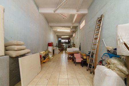 Casa à venda com 425m², 3 quartos e 15 vagas Casa à venda com 425m², 3 quartos e 15 vagasGaragem