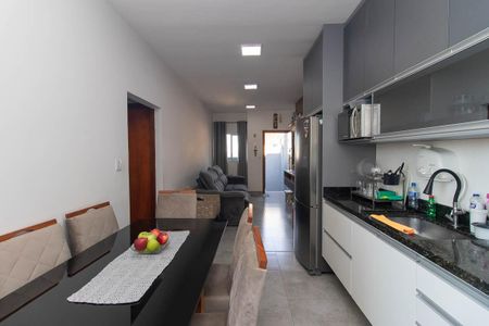 Cozinha e Área de Serviço de casa para alugar com 2 quartos, 120m² em Parada Inglesa, São Paulo