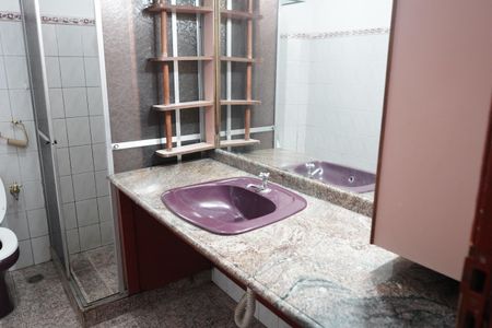 Apartamento para alugar com 78m², 2 quartos e sem vagaBanheiro