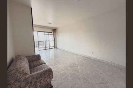 Apartamento à venda com 106m², 3 quartos e 2 vagas Apartamento à venda com 106m², 3 quartos e 2 vagasSala