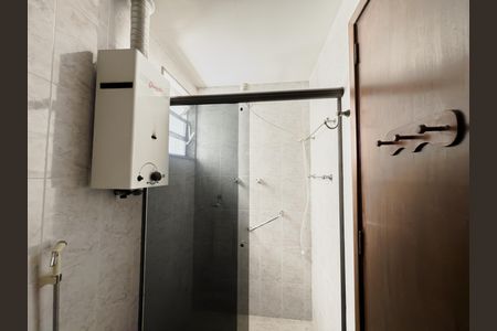 Apartamento à venda com 106m², 3 quartos e 2 vagas Apartamento à venda com 106m², 3 quartos e 2 vagasBanheiro da Suíte