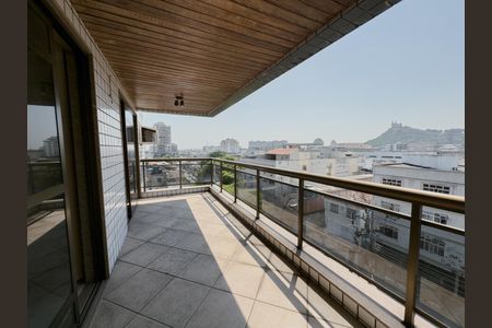 Apartamento à venda com 106m², 3 quartos e 2 vagas Apartamento à venda com 106m², 3 quartos e 2 vagasVaranda