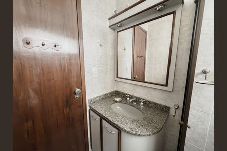 Apartamento à venda com 106m², 3 quartos e 2 vagas Apartamento à venda com 106m², 3 quartos e 2 vagasBanheiro